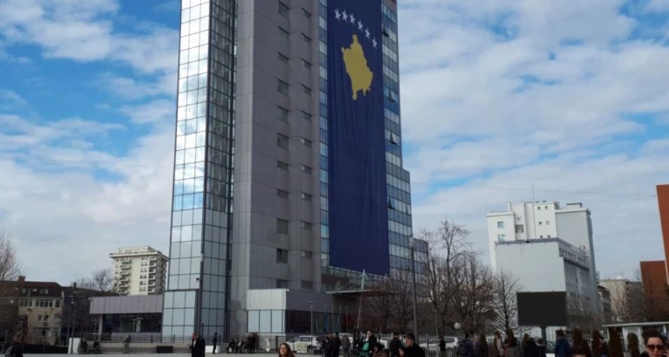 BB: Rritja ekonomike e Kosoves pritet te ngadalesohet ne 2022